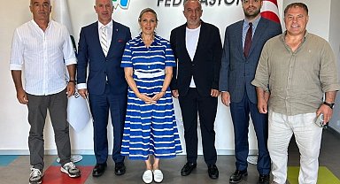 Tenis Kulüpleri Birliği yönetimi TTF Başkanı ile görüştü