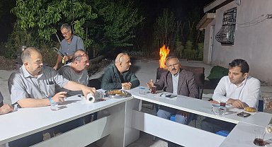 Tokat'ta siyasetçi ve gazeteciler 'İsli Demlik'te buluştu