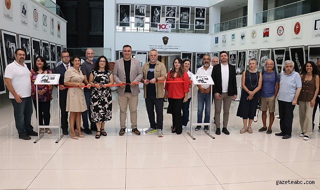 Türkiye'nin en büyük ipek sergisi sanatseverlerle buluştu