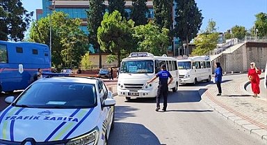 Zabıta, trafik ve yolcu konforu için sahada