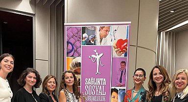 15 kadın hekim "Kadına Sağlık" için mikrofon başında