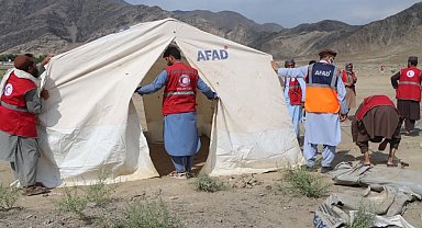 Afganistan Kunar'da çadır kurulumları sürüyor