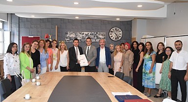 Başkan Erkan Aydın’dan öğrencilere ilk ders sürprizi