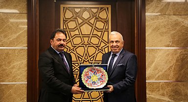 Başkan Şadi Özdemir'den Emniyet Müdürü Gökce'ye hayırlı olsun ziyareti