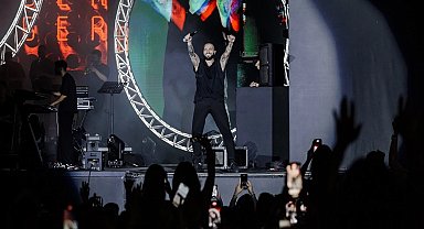 Berkay'dan yaz sezonuna muhteşem veda