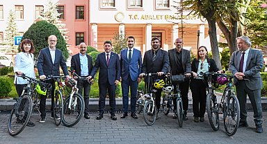 'Bisikletli yaşam için Adalet'i yerinde istediler
