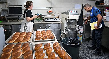 Bornova'da fırınlara sabah denetimi