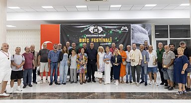 Briç tutkunları Mersin'de yarıştı