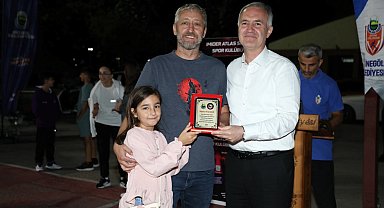 Bursa İnegöl'de sokak basketbolunda kupalar sahiplerini buldu