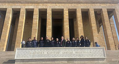 Bursa İtfaiyesi'nden Anıtkabir'e ziyaret
