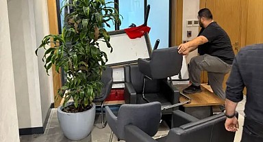 CHP’li Vekillerden Barikat Direnişi