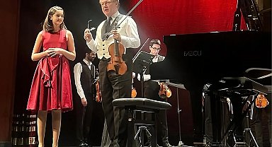 Genç Yetenek Elif Naz Ertuğrul'dan iki önemli gelişme