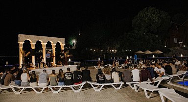 Gençlik Kampı'nda Yazın Keyfini Çıkardılar