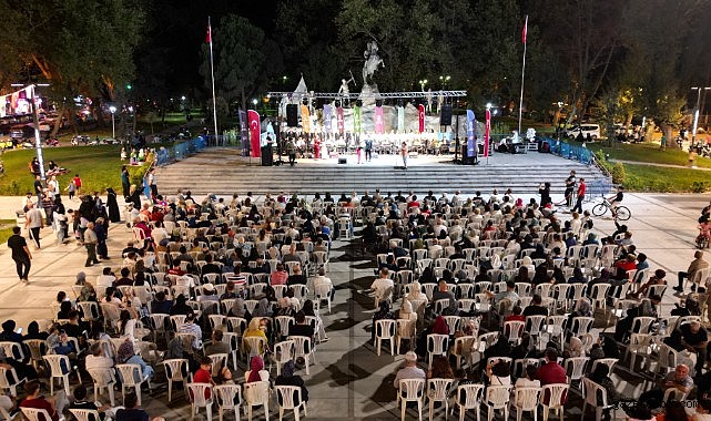 İnegöl Belediyesi TSM Korosundan Muhteşem Konser