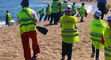 İsveç'teki 'plogging' akımı Karasu Sahili'nde