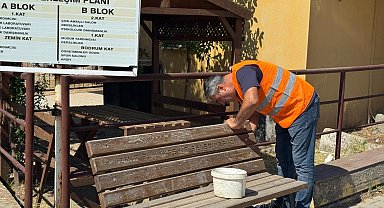 İzmir Çiğli'de okul bahçeleri yeni dönem öncesi yenilendi
