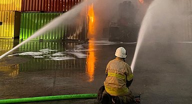 İzmir İtfaiyesi, Aliağa'da büyük felaketin önüne geçti