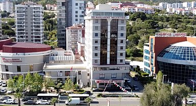 İzmir Narlıdere'den gençlere sanatla çevre bilinci
