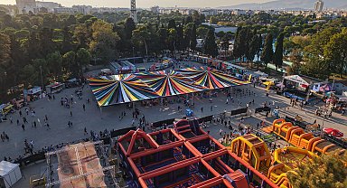 İzmir'de çocuklar fuarda çok mutlu