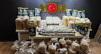 Kahramanmaraş'ta kaçakçılık operasyonu: 1.400 paket sigara ve 280 kilo tütün ele geçirildi