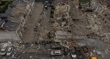 Kiev’de 12 Saatlik Yıkım