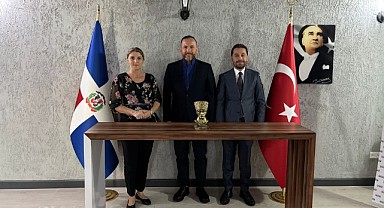 Kırgızistan'dan Dominik'e Ziyaret 