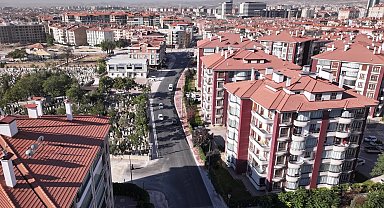 Konya Karatay'da sıcak asfalt çalışmalarına devam