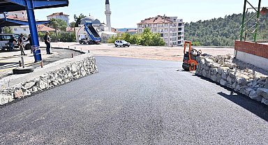 Manisa Büyükşehir'den Gördes'e asfalt