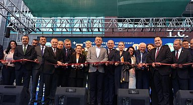 Manisa'da toplu açılış coşkusu