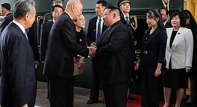 Pekin Askeri Geçit Töreninde Sürpriz İsim