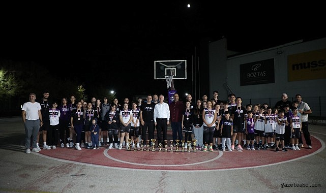 Sokak Basketbolunda Kupalar Sahiplerini Buldu