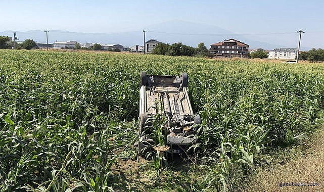 Virajda Kontrolü Kaybeden Araç Tarlaya Uçtu