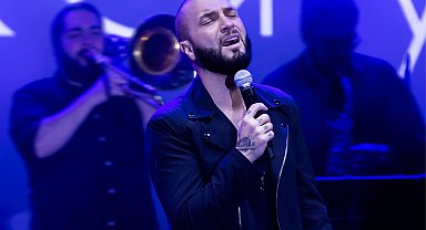 Afyon'da müzik fırtınası başlıyor! Jolly Joker 15. mekânını Berkay'la açıyor