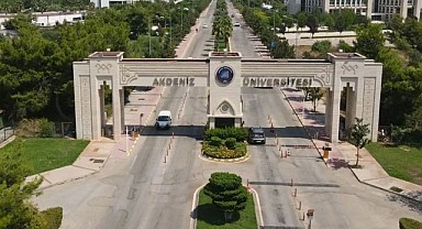 Akdeniz Üniversitesinde Skandal Olay