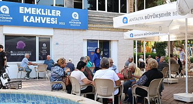 Alanya Emekli Kahvesine emeklilerden tam not