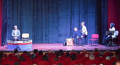 Ankara'nın mahallelerinde tiyatro rüzgarı esti