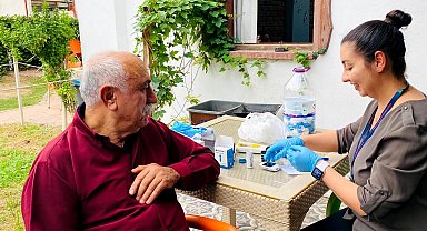 Antalya Muratpaşa'dan kıdemli kent sakinlerine sağlık desteği