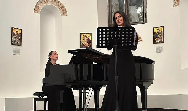 Aziz Panteleimon'da güzün ezgileri yankılandı