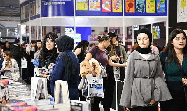 Balıkesir Kitap Fuarı'na yoğun ilgi