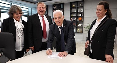 Başkan Bozbey de Emekliler Derneği Üyesi Oldu