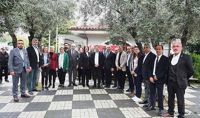 Başkan Erkan Aydın Yenibağlar Mahallesini ziyaret etti