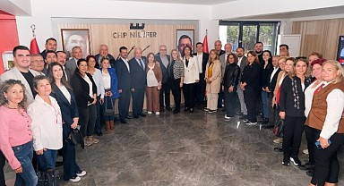 Başkan Şadi Özdemir'den CHP Nilüfer İlçe Yönetimine hayırlı olsun ziyareti