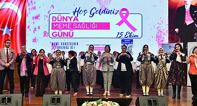 Başkentte pembe ışıklar meme sağlığı için yandı