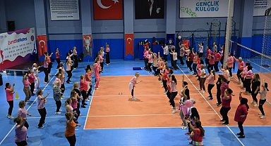 Bursa Büyükşehir kadınları sporla buluşturuyor