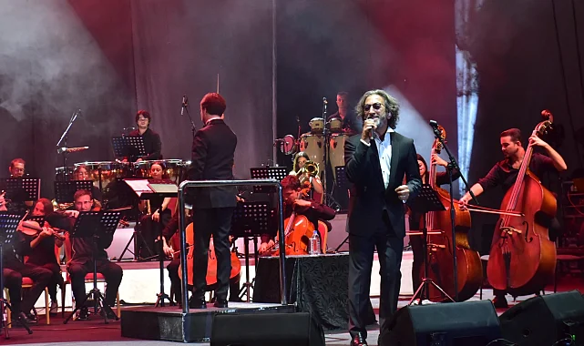 Bursa Festivali'nde 'Kalanlar' Fettah Can ile esti