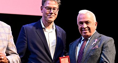 Bursa Nilüfer Belediyesi'nin "Dayanışma Sofrası"na Milano'dan ödül