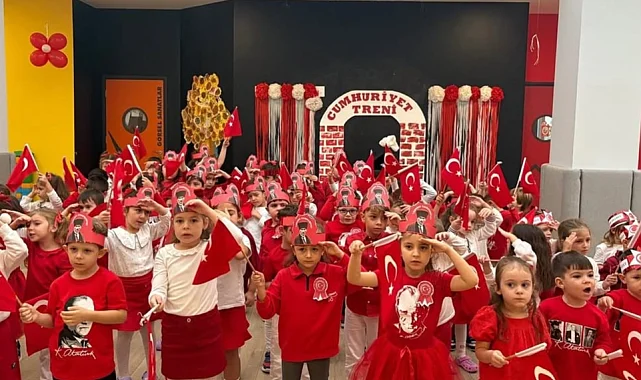 Bursa Nilüfer'de minikler Cumhuriyet Bayramı'nı coşkuyla kutladı