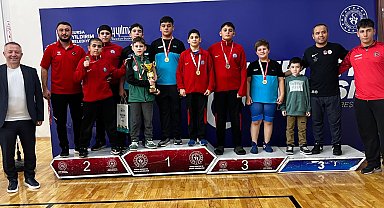 Bursa Yıldırım'da Cumhuriyet coşkusu sporla taçlandı