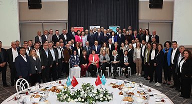 Bursa'da yerel demokrasinin kalbi muhtarlar Nilüfer'de buluştu