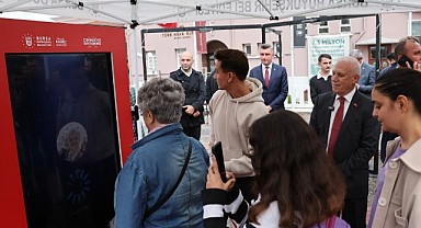 Bursalılar, Atatürk ile aynı karede